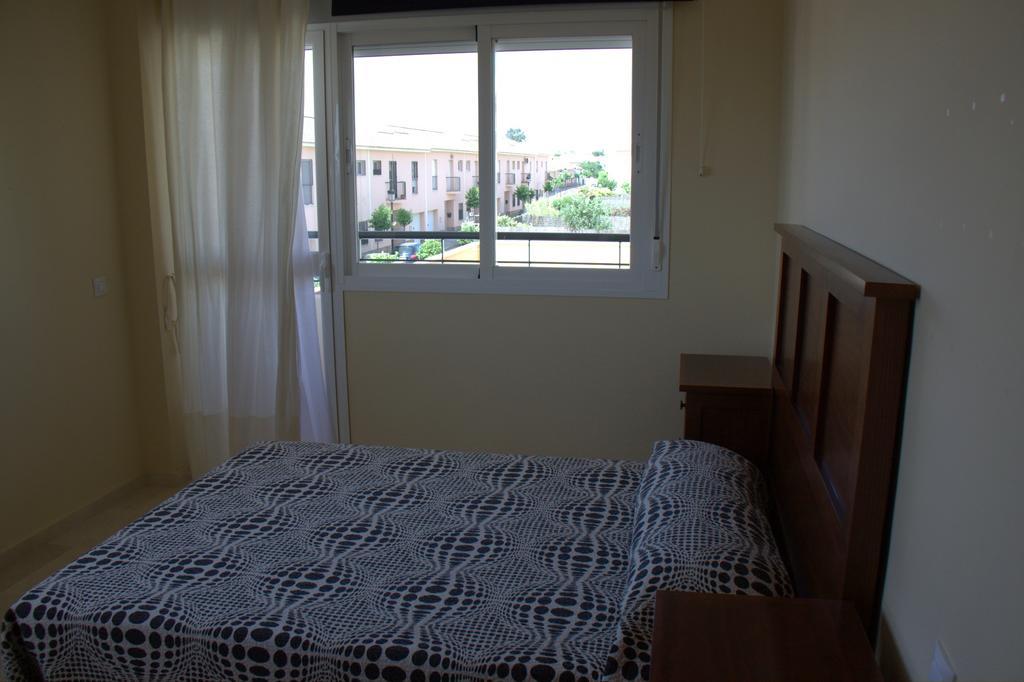 Apartamentos Turísticos los Girasoles Espartinas Quarto foto