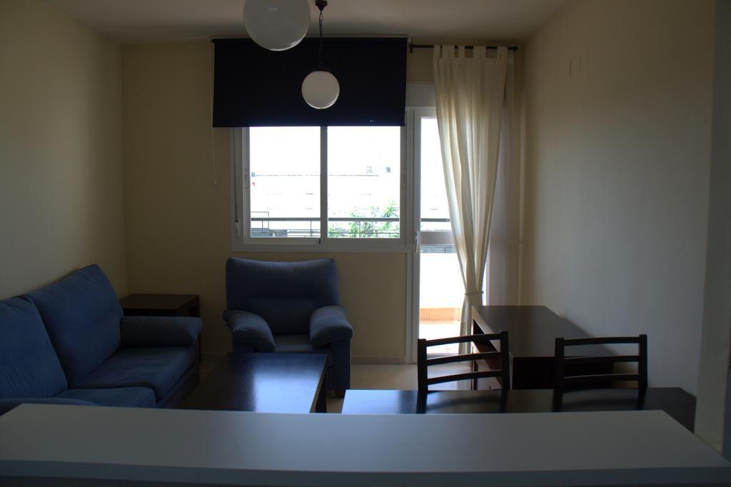 Apartamentos Turísticos los Girasoles Espartinas Quarto foto